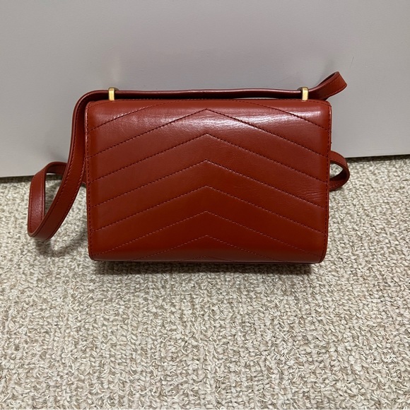 Chanel Chevron Quilted Calfskin Leather Medal Small Flap Crossbody Bag - Picture 3 of 11